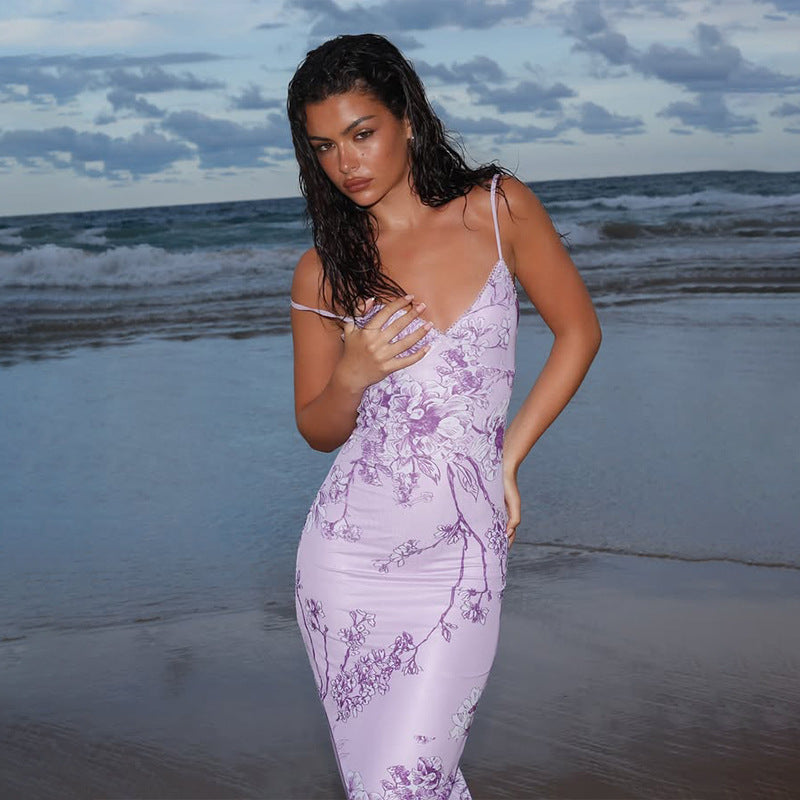 Elegantes, lila bedrucktes, tailliertes Damenkleid mit V-Ausschnitt