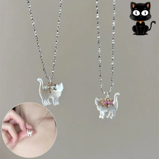 Collana con ciondolo a forma di gatto trasparente con strass, placcata in argento, per donne - Ciondolandia