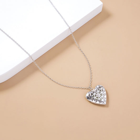 Collana con ciondolo dal cuore luminoso - Ciondolandia